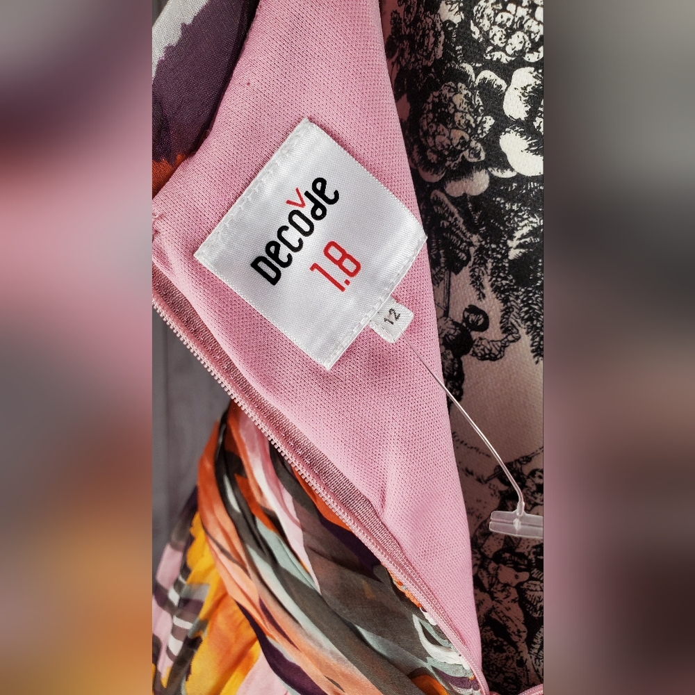 Decode 1.8 Silk Maxi Dress size 12. - Picture 3 of 4